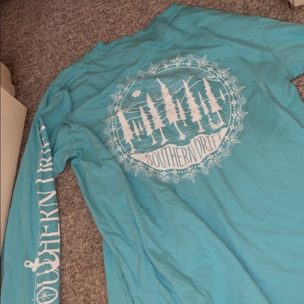 Shirts - Picture 7 of 7